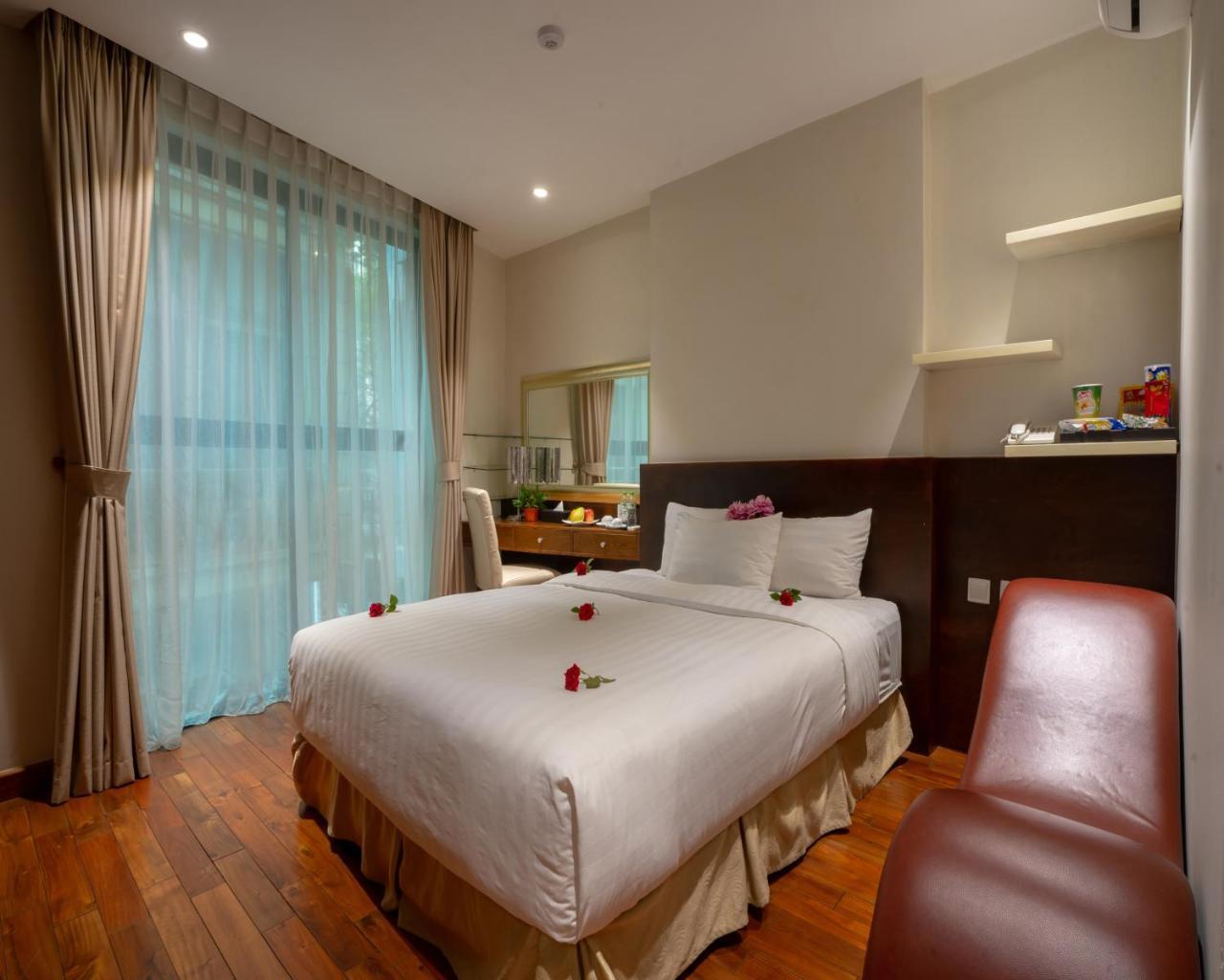 Hovi Universal - My Hotel Hanoi Buitenkant foto