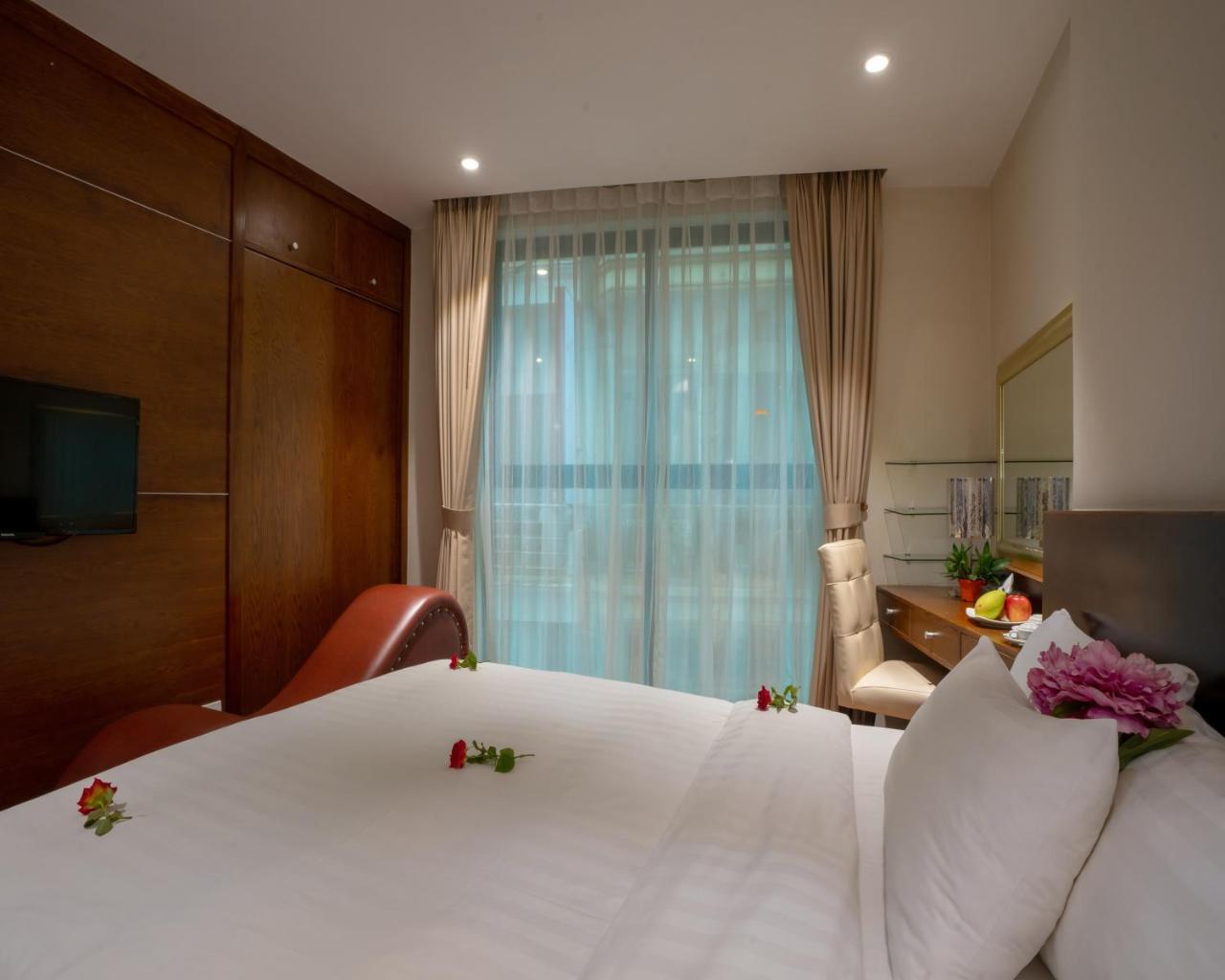 Hovi Universal - My Hotel Hanoi Buitenkant foto